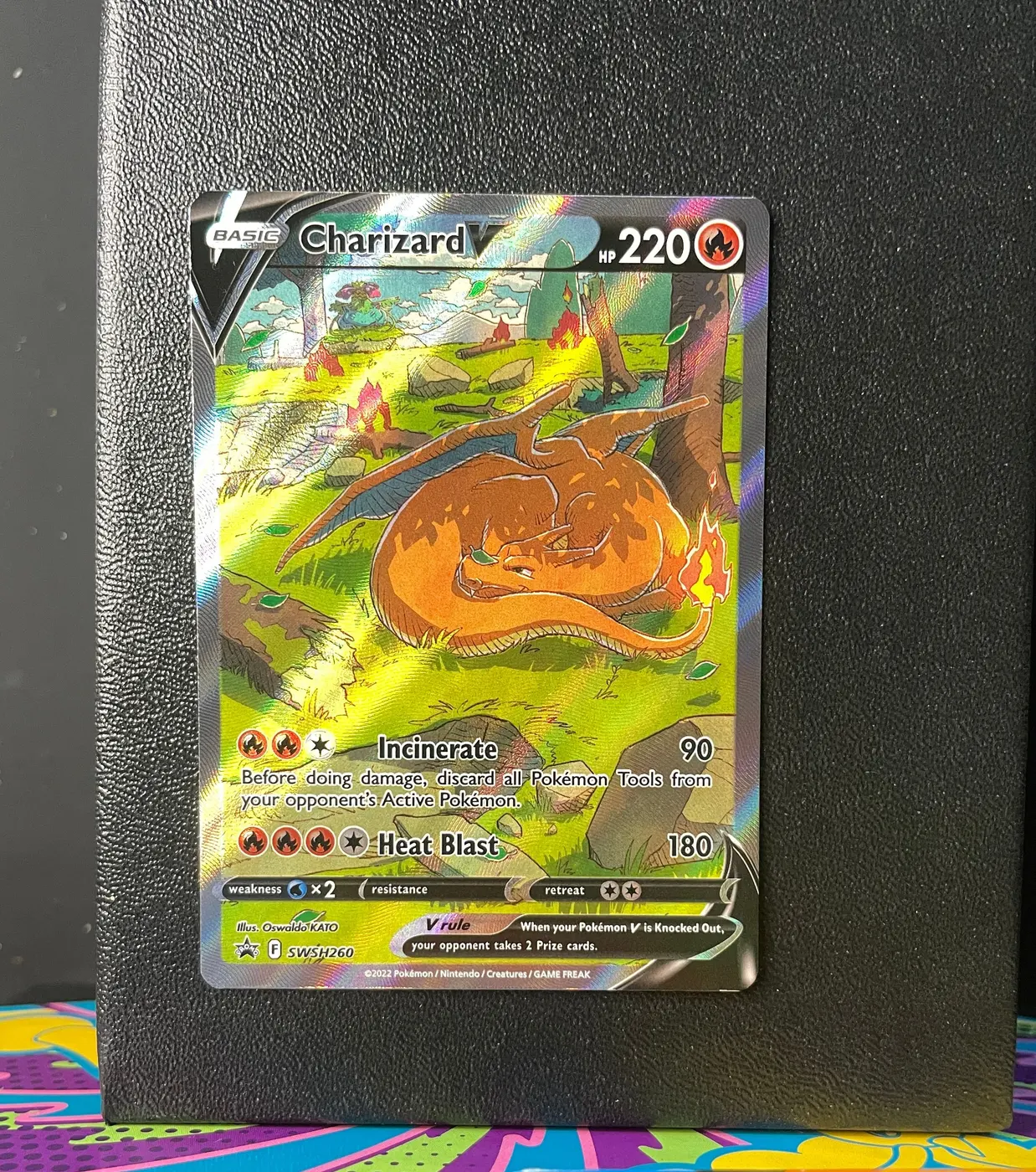 Charizard V SWSH260 - Frente