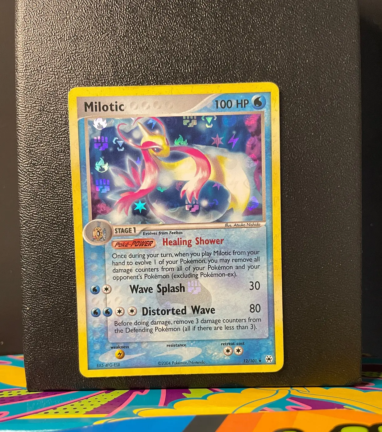Milotic 12/101 - Frente