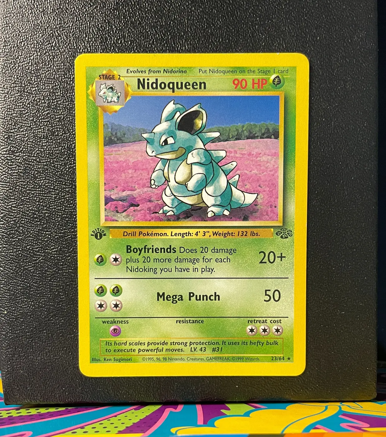 Nidoqueen 23/64 - Frente