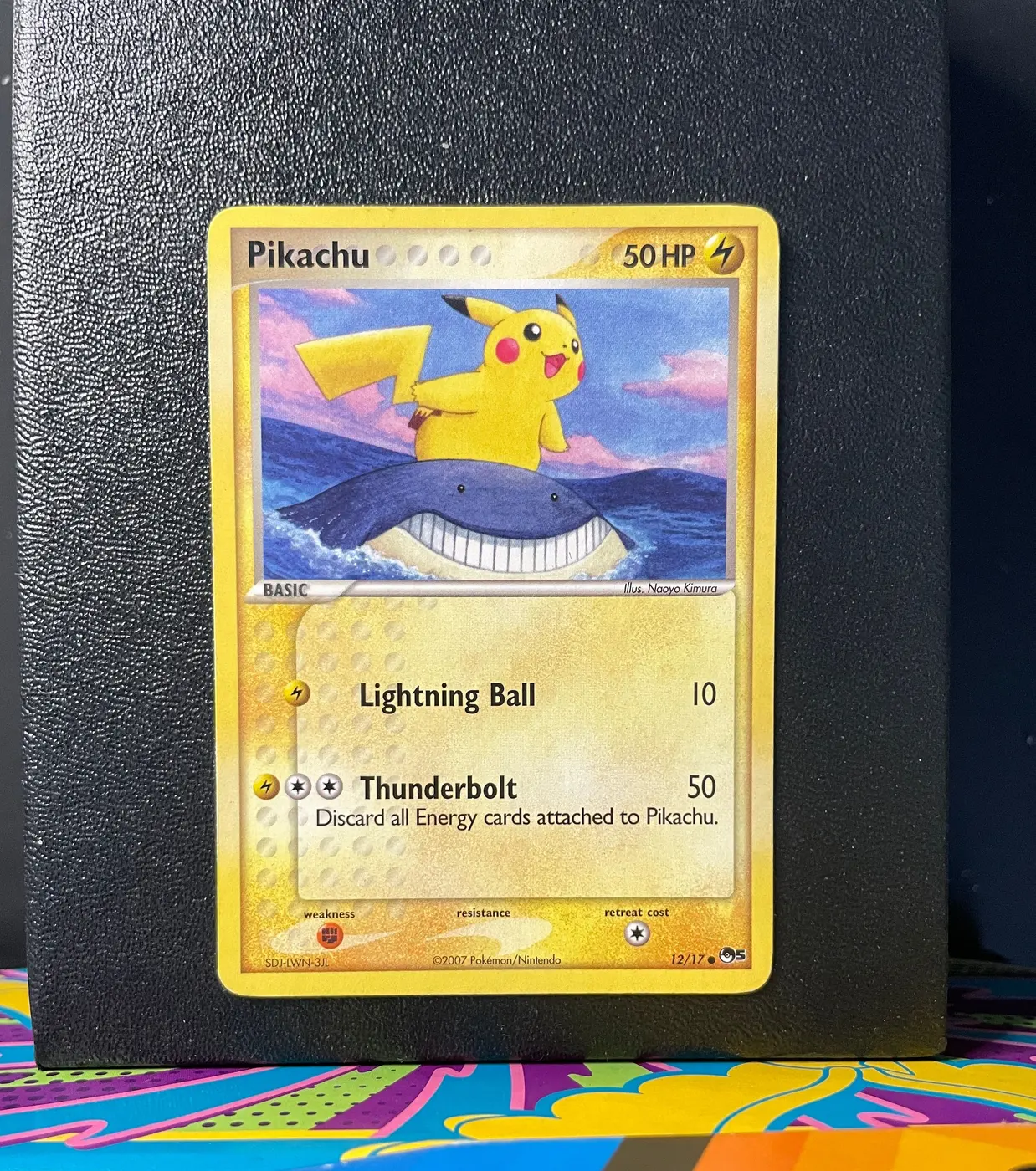 Pikachu 12/17 - Frente