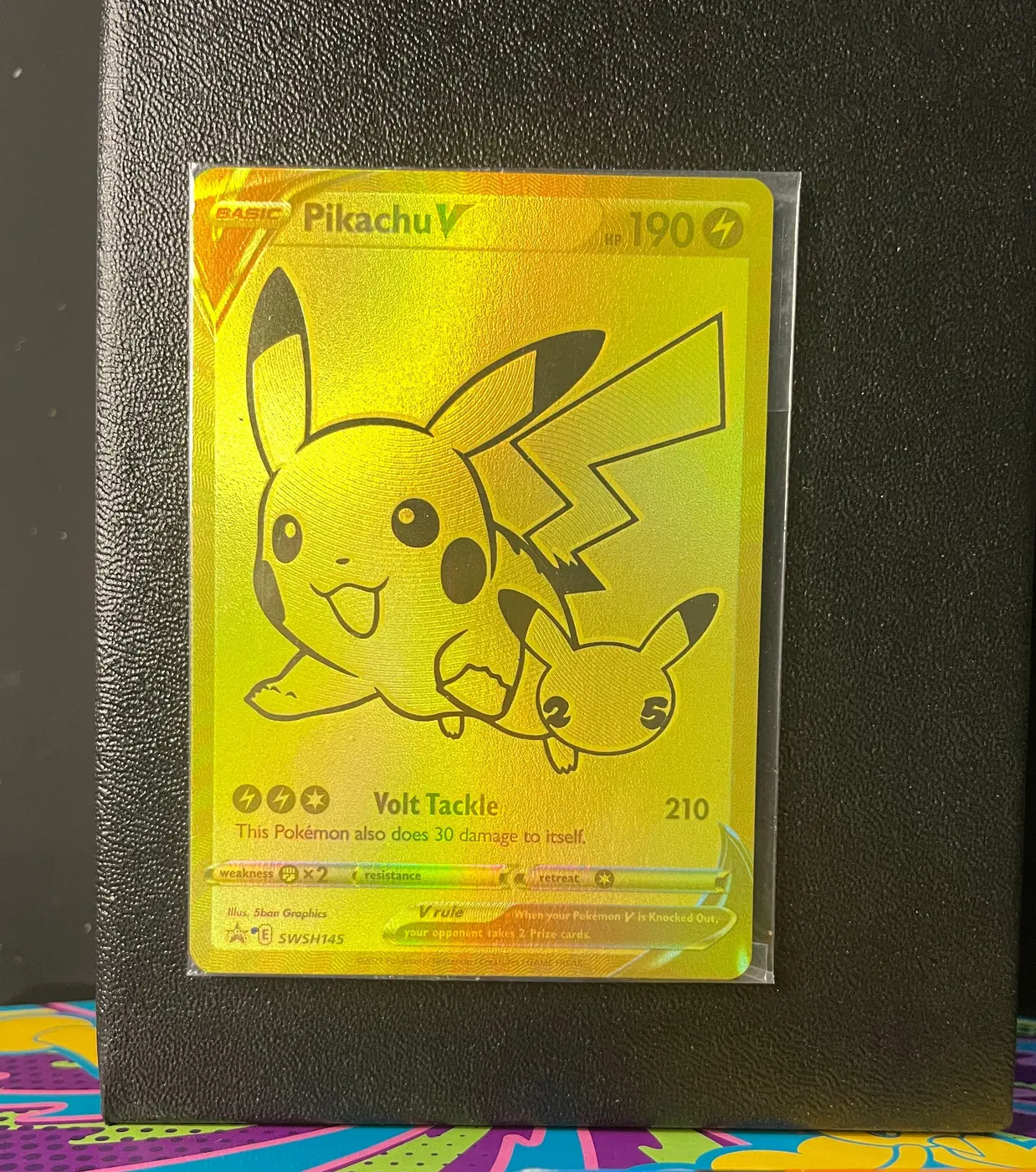 Pikachu V SWSH145 - Frente