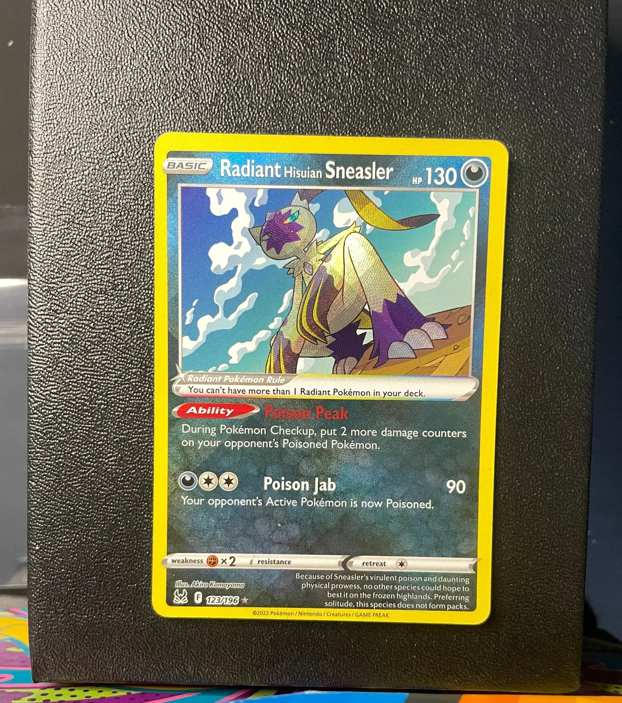 Radiant Hisuian Sneasler 123/196 - Frente