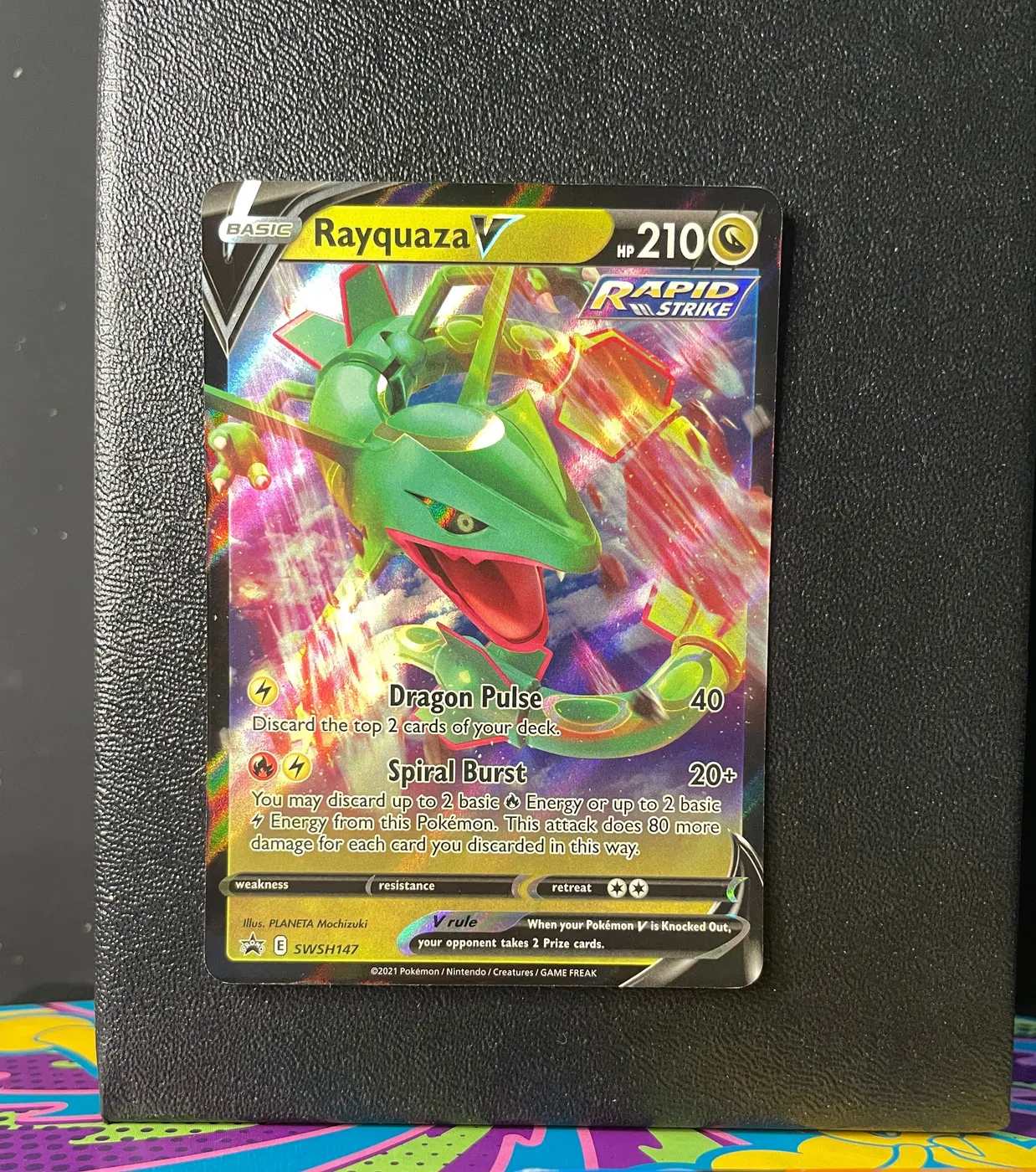 Rayquaza V SWSH147 - Frente