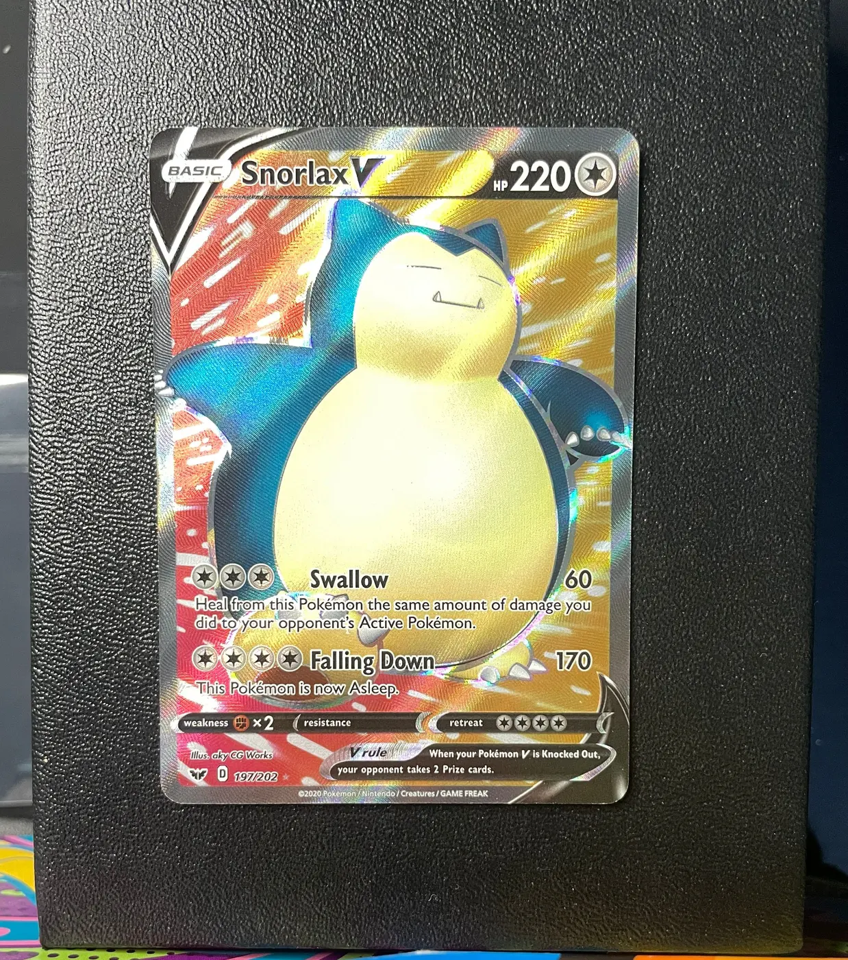 Snorlax V 197/202 - Frente