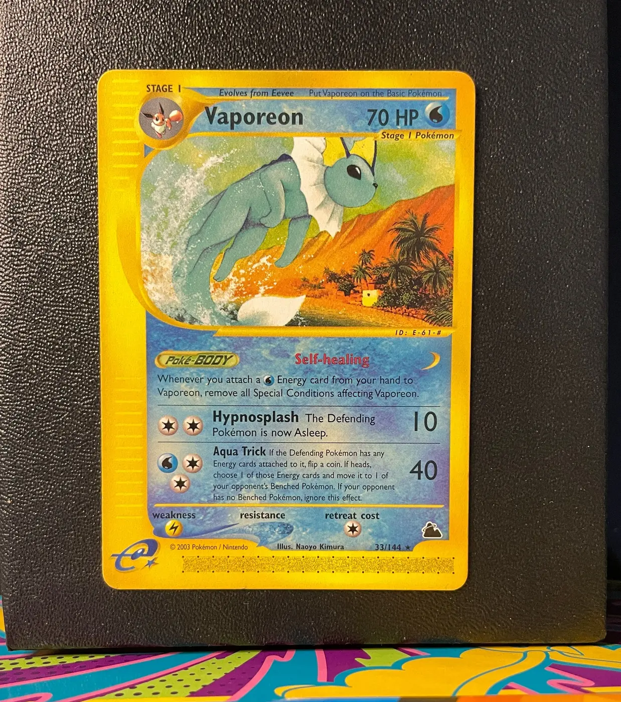 Vaporeon 33/144 - Frente