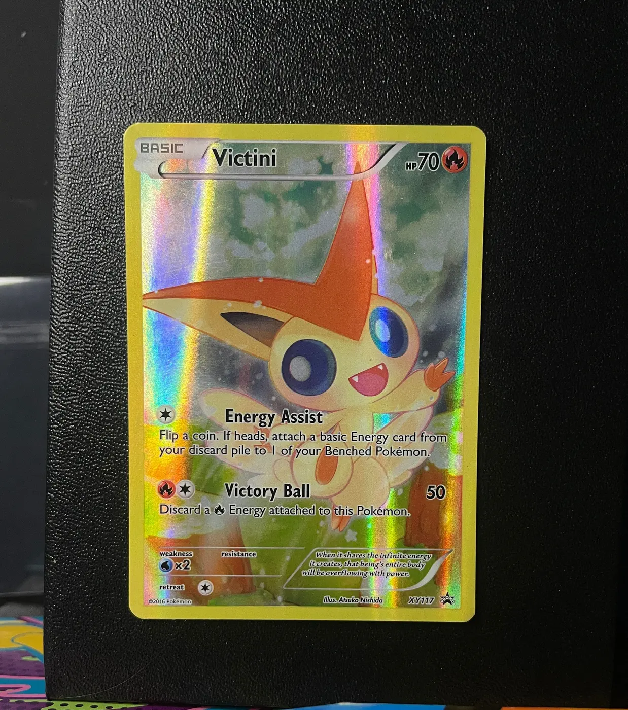 Victini XY117 - Frente